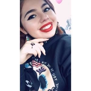 Meet your Posher, Lucy